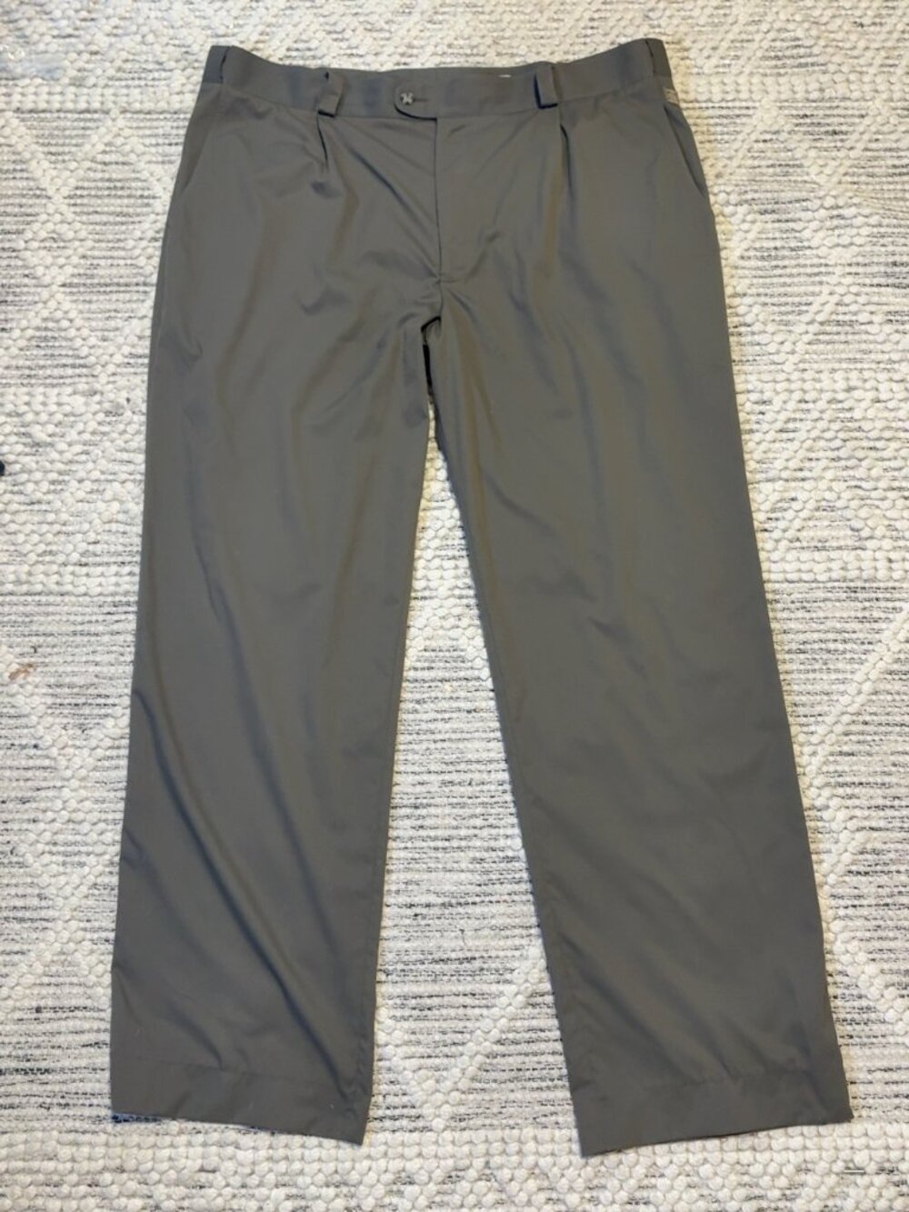 Tilley Made in Canada Men's Size 44 Travel Hiking Pants